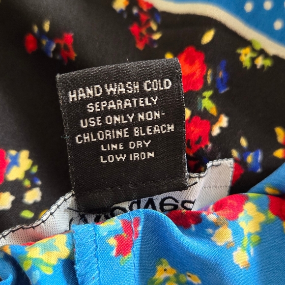 BEAUTIFUL MIX NOUVEAU MULTI PATTERNED FLORAL MAXI SKIRT 🌹 - Picture 9 of 9